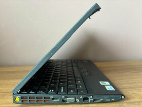 Lenovo ThinkPad x200 - 3