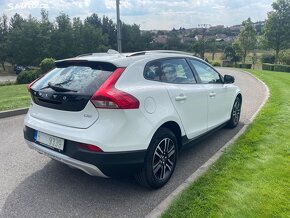 Volvo V40,  2.0D CROSS COUNTRY 88KW odpočet DPH - 3