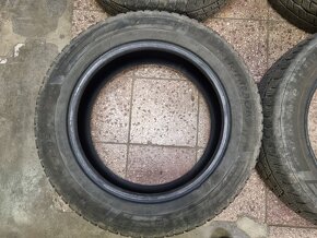 Hankook Winter icept LV 215/60 R17C - 3