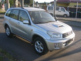 TOYOTA RAV4,2.0 D-4D,85KW,4x4,KLIMA,SERVISOVANÉ - 3