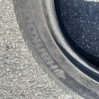 Zimní pneu 205/55 R17 95V Hankook 4-4,5mm - 3