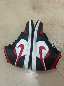 Jordan 1 Mid White Black Red (42) - 3