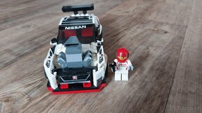 Lego Speed Champion 76896 Nissan - 3