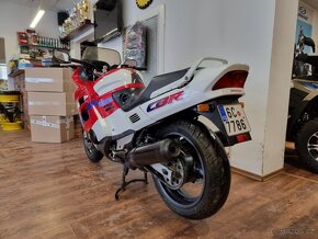 Honda CBR 1000 F - 3