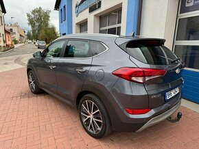 Hyundai Tucson - 3