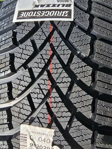 Bridgestone Blizzak LMŕ-005 215/65 R17 H H5L zomní - 3