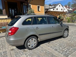 ŠKODA FABIA COMBI RV 2009 1.4i 16V AMBIENTE - 3