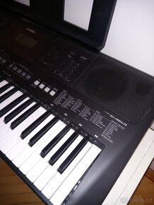 Yamaha psr e463 - 3