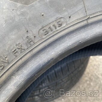 Zimní pneu 235/60 R18 107H Hankook 5mm - 3