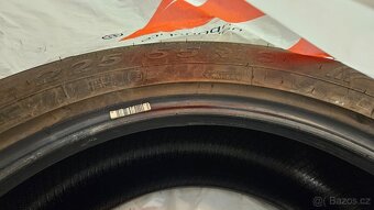 Prodám letní pneu GoodYear Efficient Grip Perf 225/55 R18 - 3