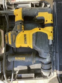 Kombinované kladivo Dewalt D25334 - 3