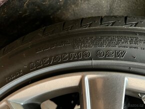 Bridgestone 225 45 r19 92w - 3