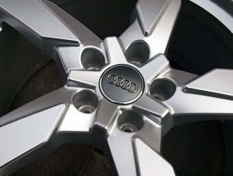 19" Alu kola 5x112 AUDI TT RS ZIMNÍ JAKO NOVÉ - 3