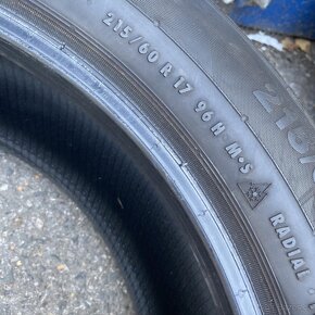 Zimní pneu 215/60 R17 99H Continental 5mm - 3