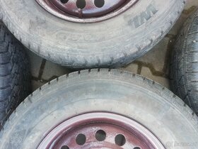 zimní 215/70 R15, 5x114,3 plech disky - 3