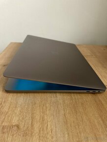 MacBook Pro 16" (2019) - i9/32GB/1TB - 3