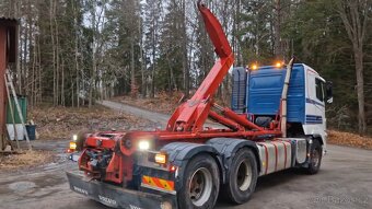 Volvo FH16 700 6x4 nosič kontejneru - 3