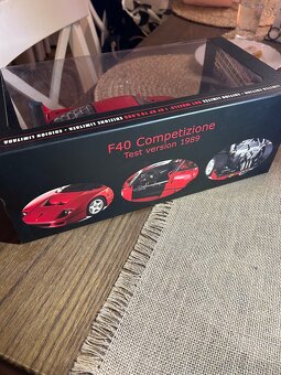 Ferrari F40 Competizione 1:18 - 3