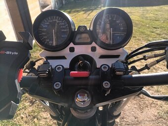 Yamaha XJR 1300 - 3