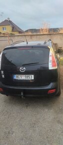 Mazda 5. 7 míst 2.0 diesel 105 kW 299000 najeto tažné - 3