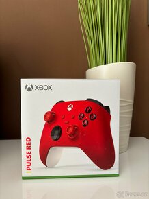 Xbox Wireless Controller (více barev) - nové + záruka - 3