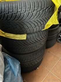 PRODÁM KUSOVOU ZIMNÍ PNEU NOKIAN 265/45R20 - 3