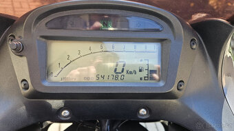 Suzuki XF650 Freewind - 3