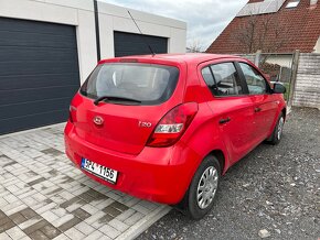 Hyundai i20- 1,3i- 57kw, r. 2010, klima - 3