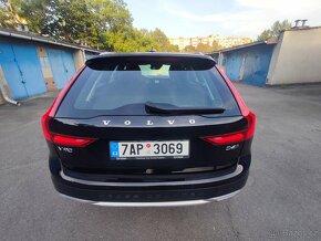 Volvo V90 2.0 D4 Cross Country,ČR,odpočet DPH - 3