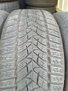 225/40/18 Dunlop extra load - 3