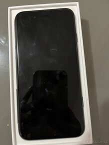 Apple iPhone SE 2022 128 GB NOVÝ - 3