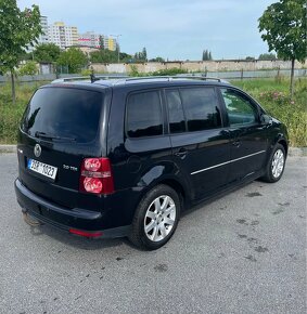 VW Touran FACE 2,0Tdi / /103kw/ klima/ kůže/ - 3