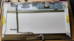 LED 15,6" displej pro notebook HP/Compaq 615932-001 - 3