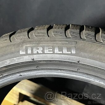 Zimní pneu 245/40 R19 98V Pirelli 8mm - 3