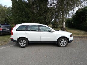 Volvo XC90 2,4 D5 7míst, tažné,4x4,manuál - 3