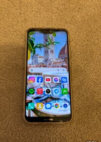 Nabízím mobilní telefon Huawei P20 Lite - 3