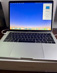 MacBook Pro 13", Intel i5, 8 GB ram, 128 GB SSD, TouchBar - 3