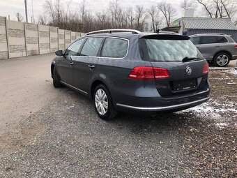 Volkswagen Passat B7 R.V. 2012 2.0TDI 103KW highline - 3