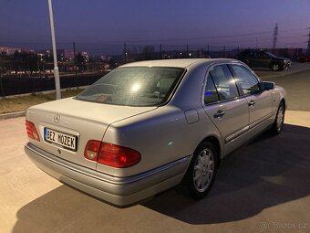 Mercedes Benz E 280 W 210 elegance  5st. automat - 3