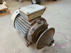 Elektromotor MEZ 15kW 2900 ot/min - 3