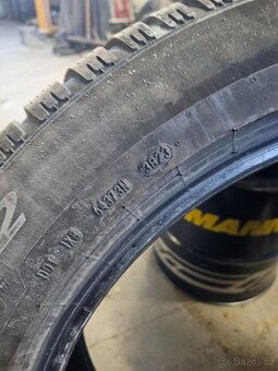 Pneu zimní Pirelli 255/50 R19 - 3