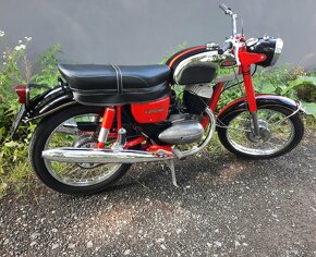 Jawa 250 Californian - 3