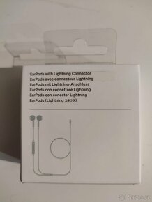 Apple Earpods sluchátka s lightning konektorem
 - 3