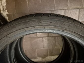 letní Pirelli 245/35/20 (320) - 3