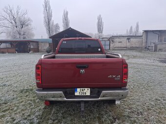 Dodge Ram 1500 - 3