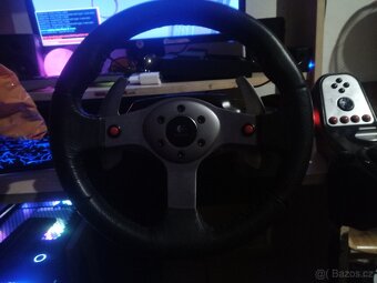 Volant Logitech g25 - 3