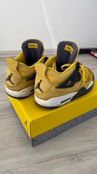 Prodám Jordan 4 Retro Lightning - 3