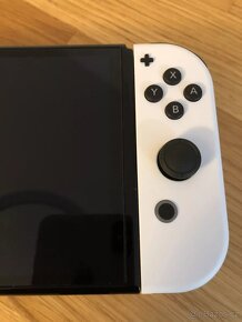 Prodám Nintendo Switch OLED 64 GB - 3