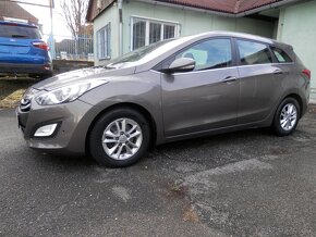 Hyundai i30 1.6GDi 88kW DOHC 16V automat kombi 9/2014 - 3