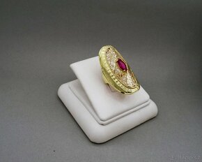Krásný velký prsten s rudým kamenem - 3